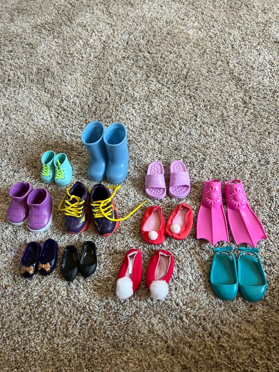 Other - 11 Pair of Doll Shoes